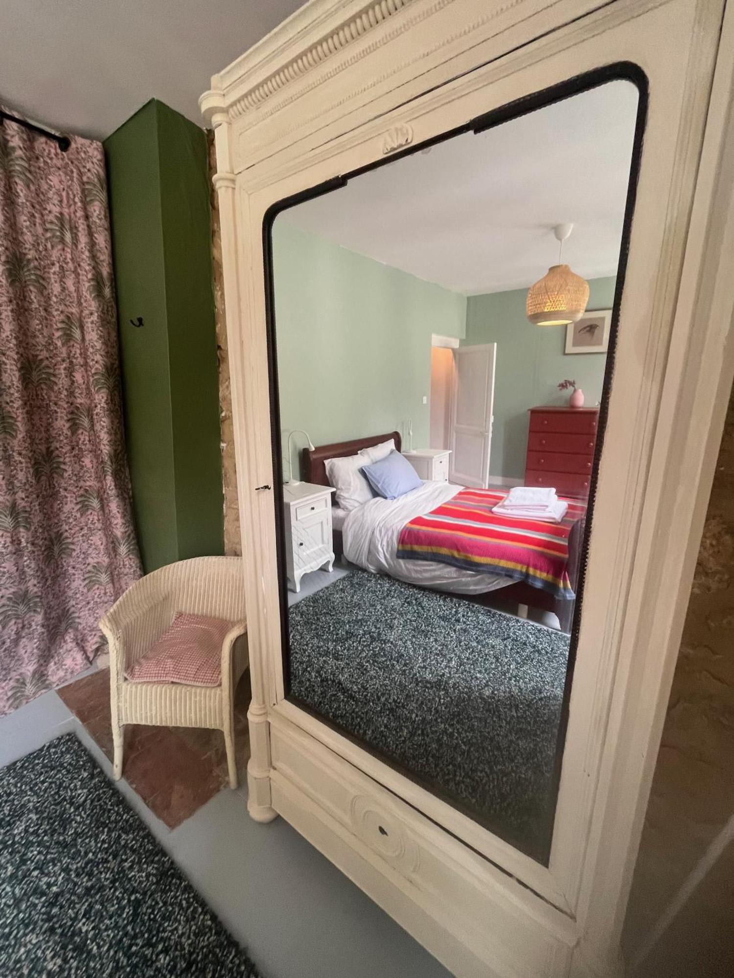 Cozy Town Centre Cottage Beaumont-en-Perigord Bagian luar foto